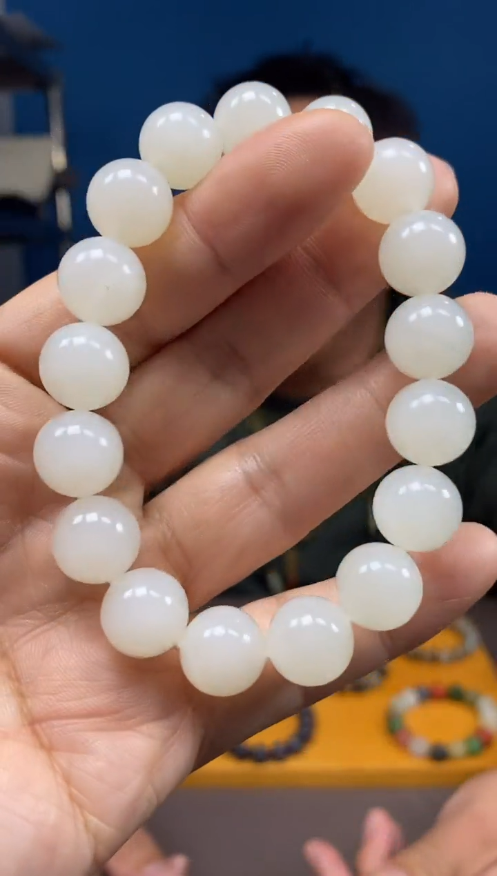 未镶嵌手链和田玉颜色多样性发货拍一发一