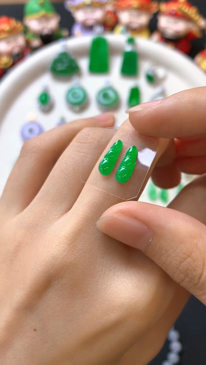 定制翡翠未镶嵌裸石（镶嵌定制）