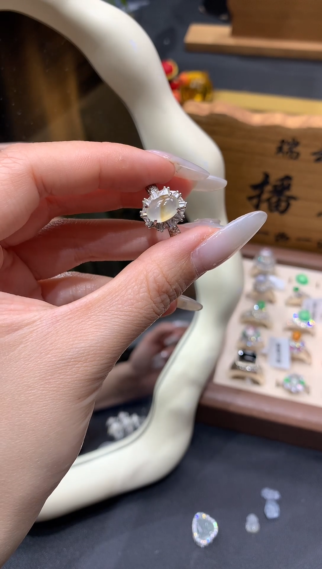 【闪购商品】翡翠戒指银S925镶嵌飘花戒指