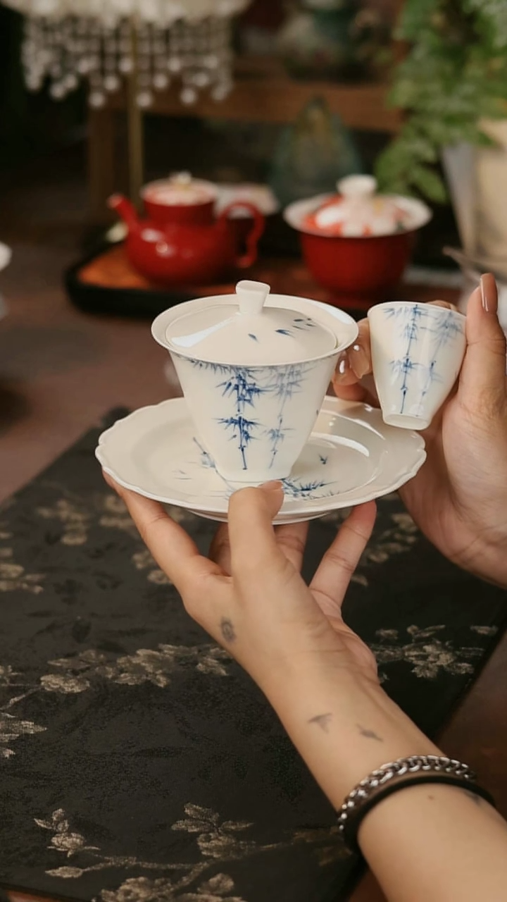 三件套哈哈哈哈哈哈哈哈