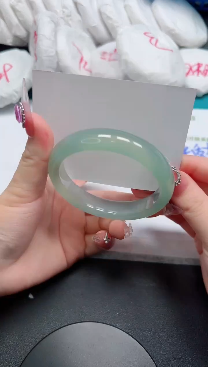 未镶嵌手镯石英质玉172-62.5