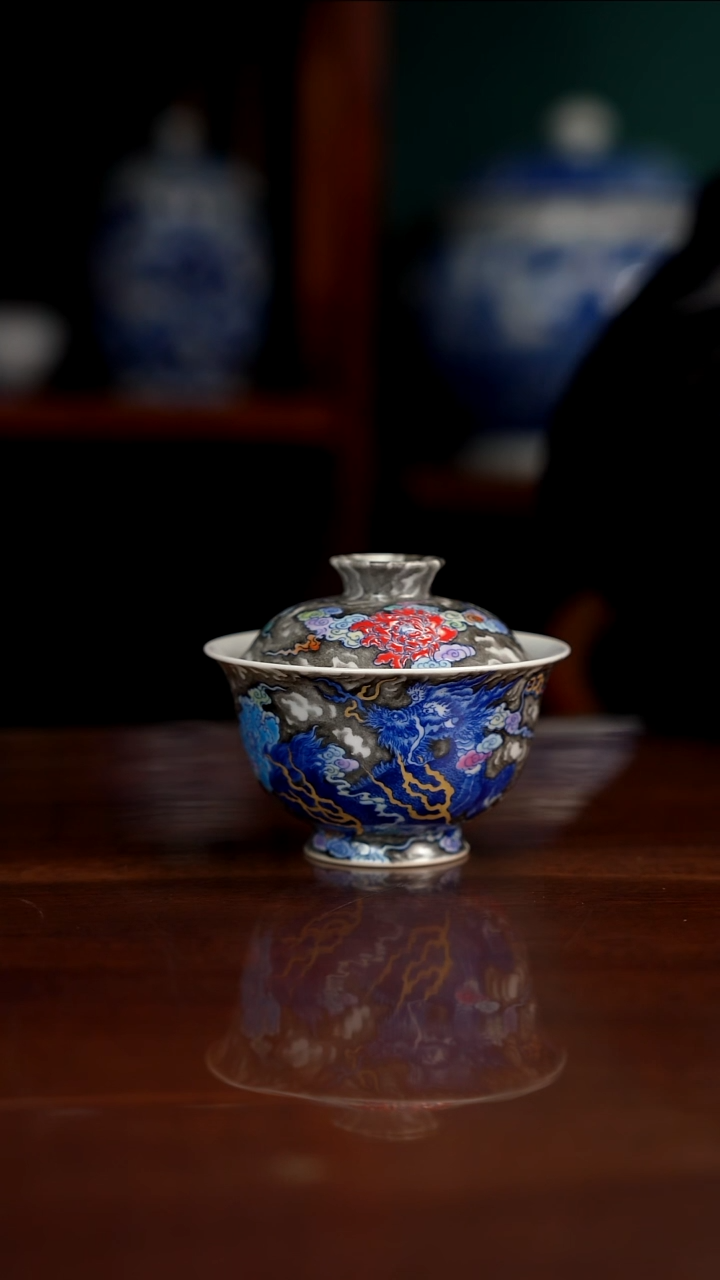 空山明月新派斗彩麒麟盖碗