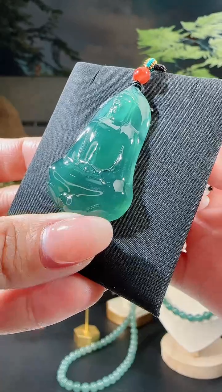 【闪购商品】翡翠吊坠(不含链)未镶嵌观音