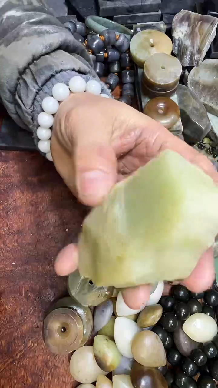 未镶嵌和田玉珠宝半成品1