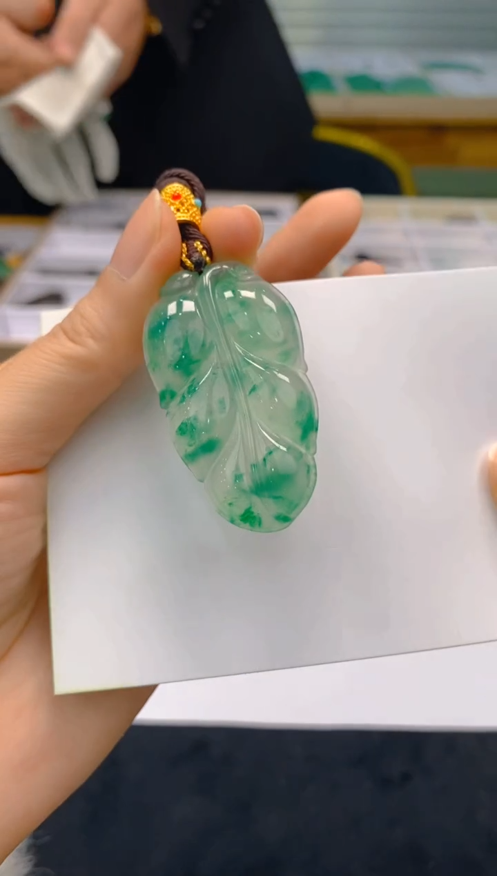 【闪购商品】石英质玉颈饰未镶嵌145