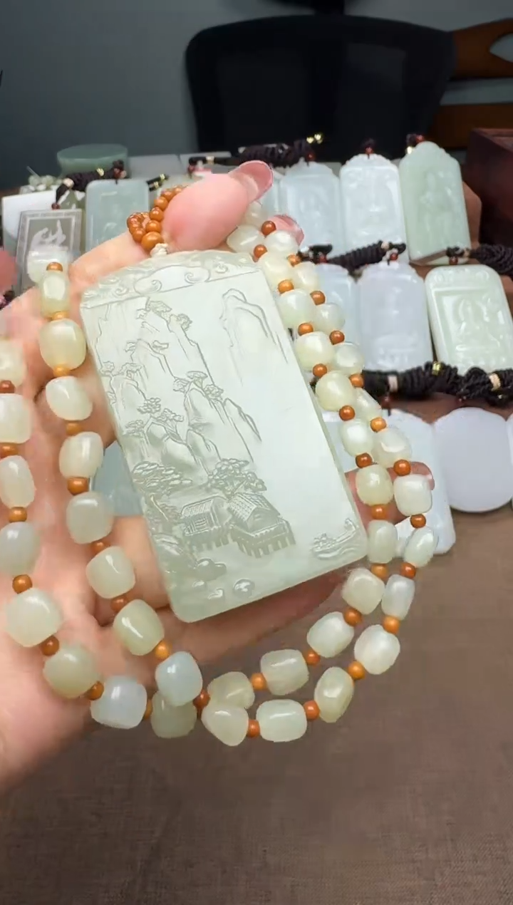 【闪购商品】和田玉颈饰未镶嵌傳