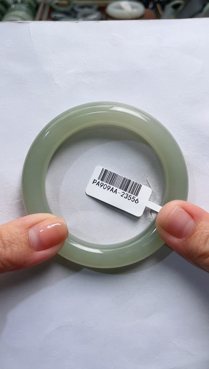 【闪购商品】和田玉手镯未镶嵌55圈口