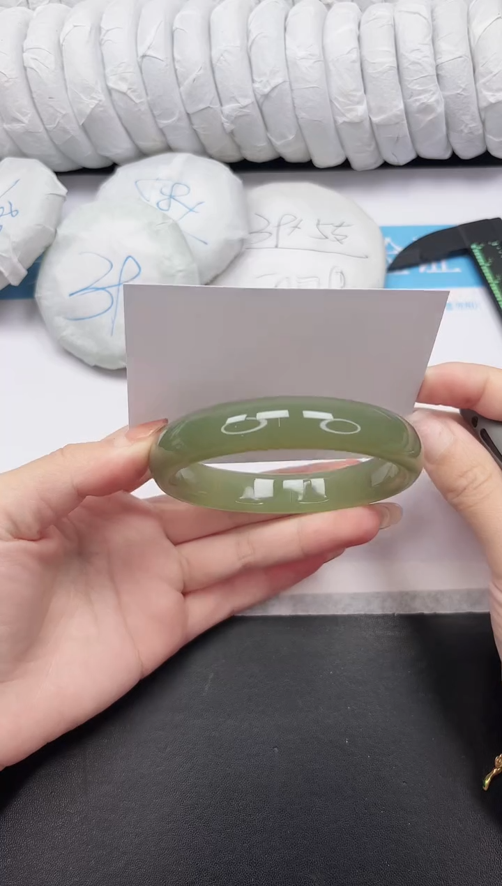 未镶嵌手镯石英质玉30-64.8QHS