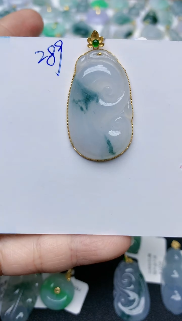 【闪购商品】翡翠颈饰18K金镶嵌天然翡翠A货    289