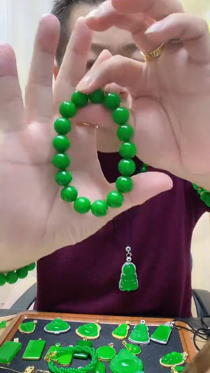 未镶嵌手链石英质玉翠绿色手链