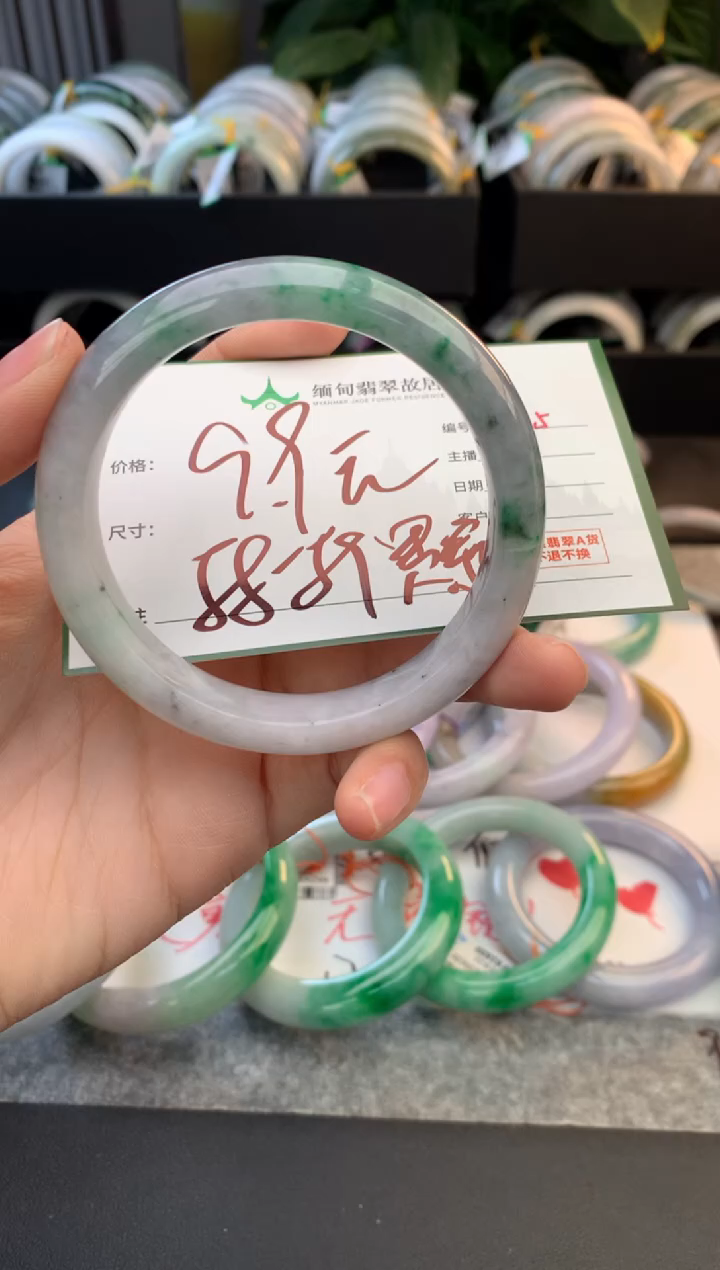未镶嵌手镯翡翠用****8毛货需精细抛光+多人