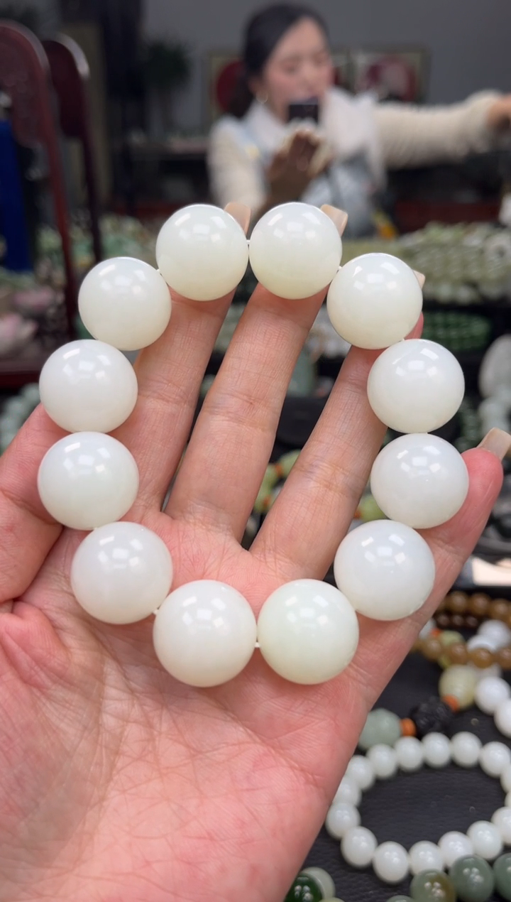 【闪购商品】和田玉手串未镶嵌新疆且末金山白玉卡20