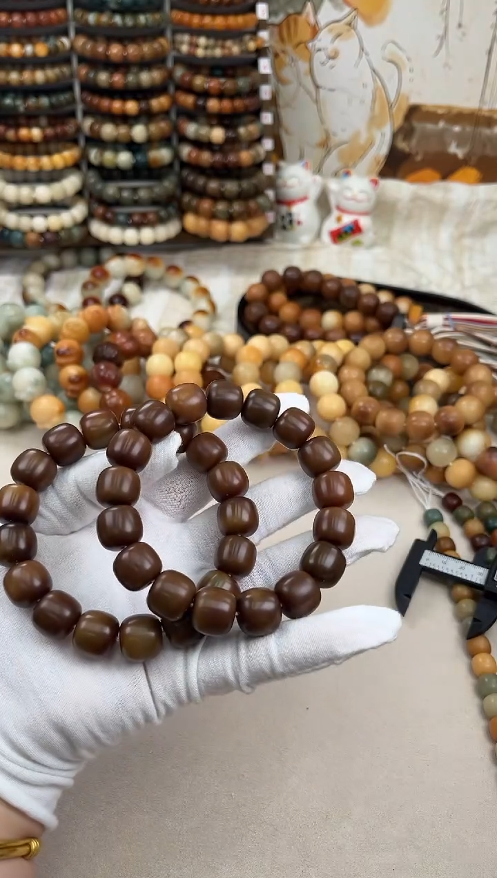 菩提根/象牙果手串d319卡16 干磨瑕疵糖壳