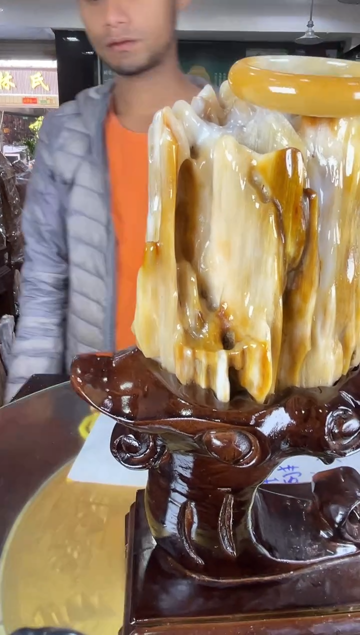 缅甸天然树化玉精品居家摆件