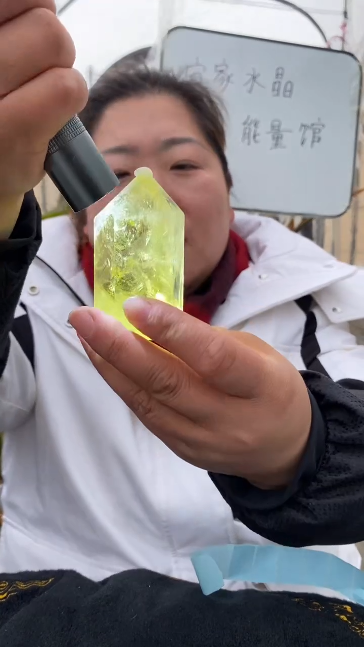 【闪购商品】黄晶柱子未镶嵌黄水晶柱子D77