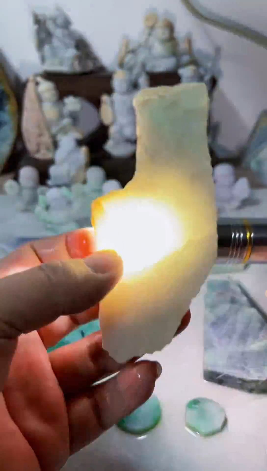 【闪购商品】翡翠吊坠(不含链)未镶嵌A913