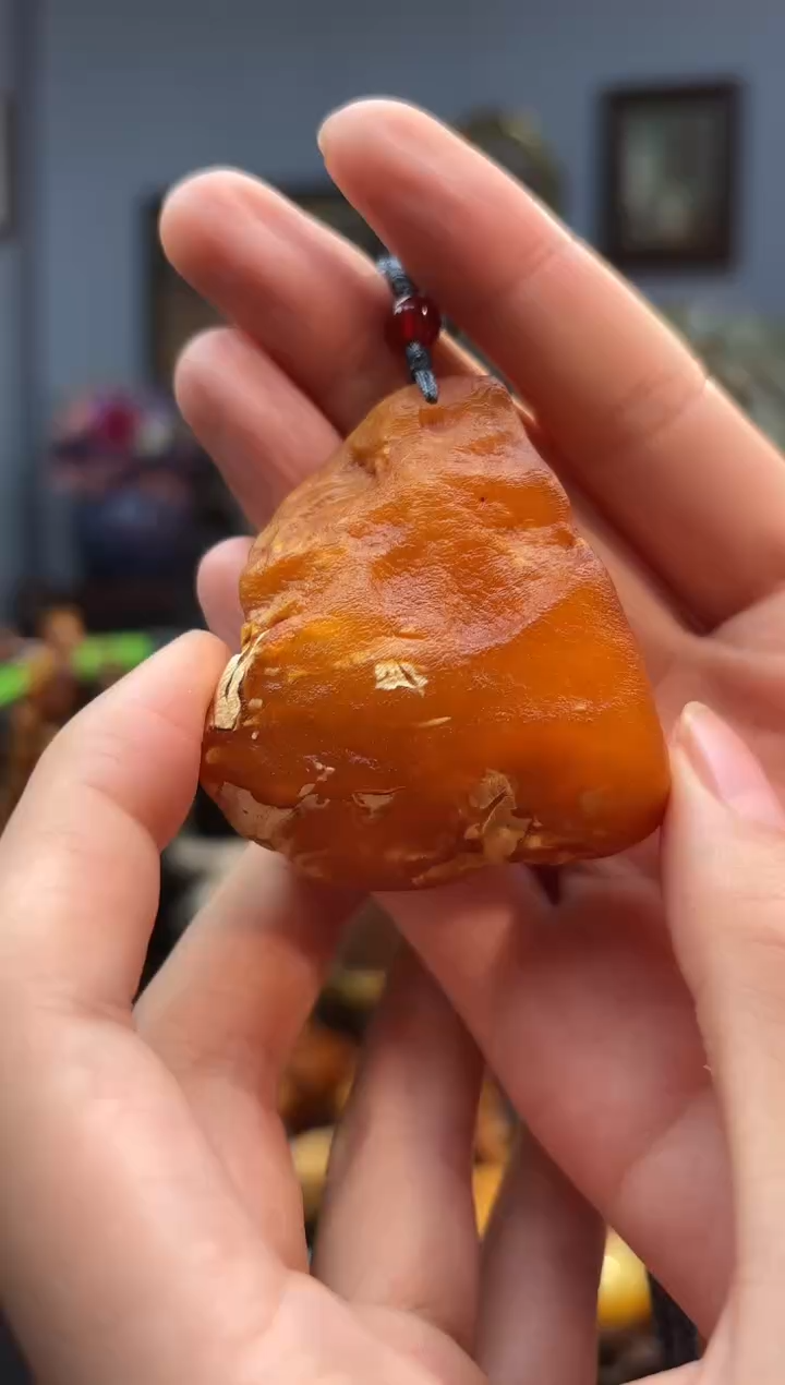 琥珀颈饰未镶嵌吊坠