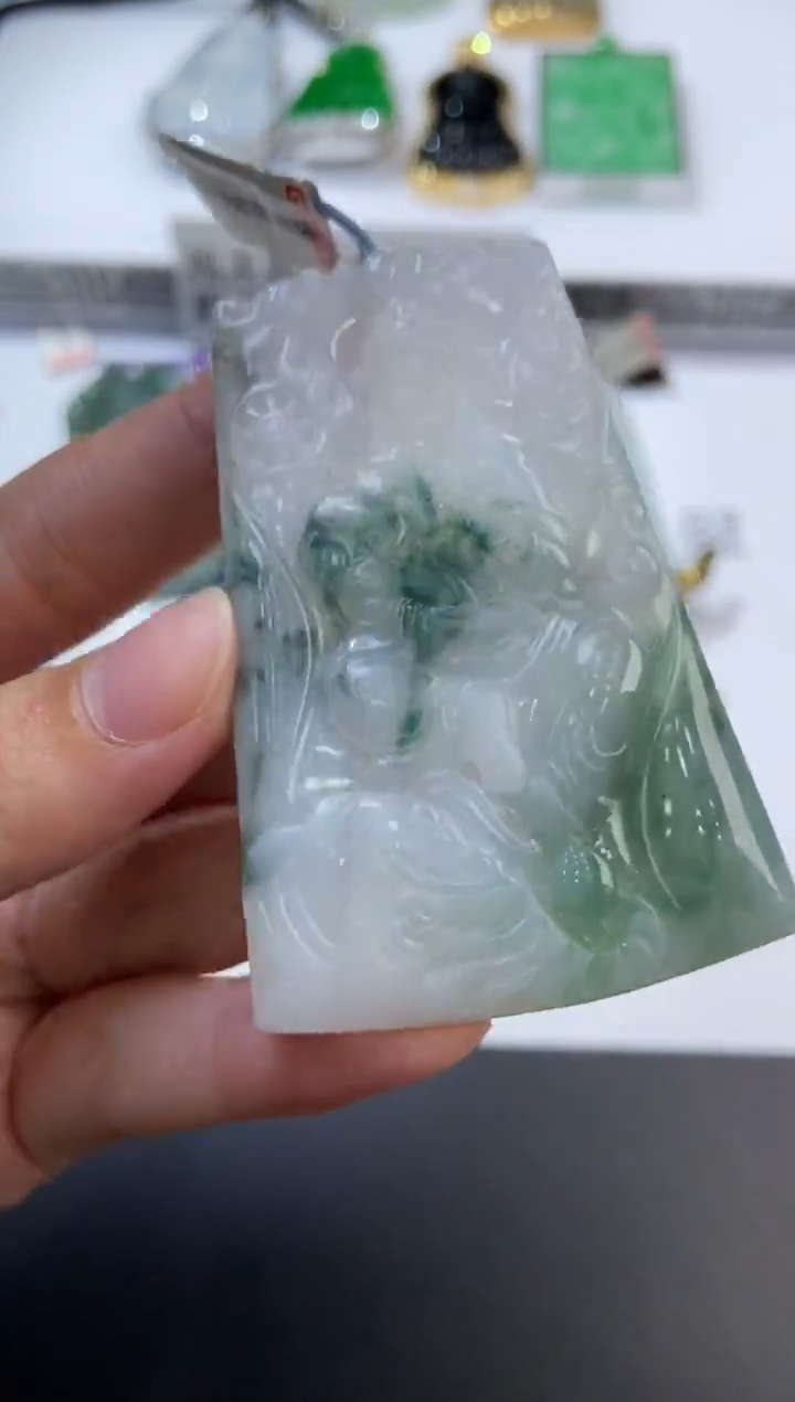 未镶嵌挂件翡翠372788  多人