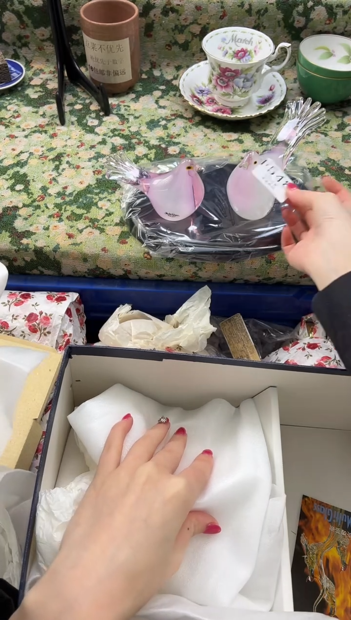 手工艺品琉璃秋**痕       F548*