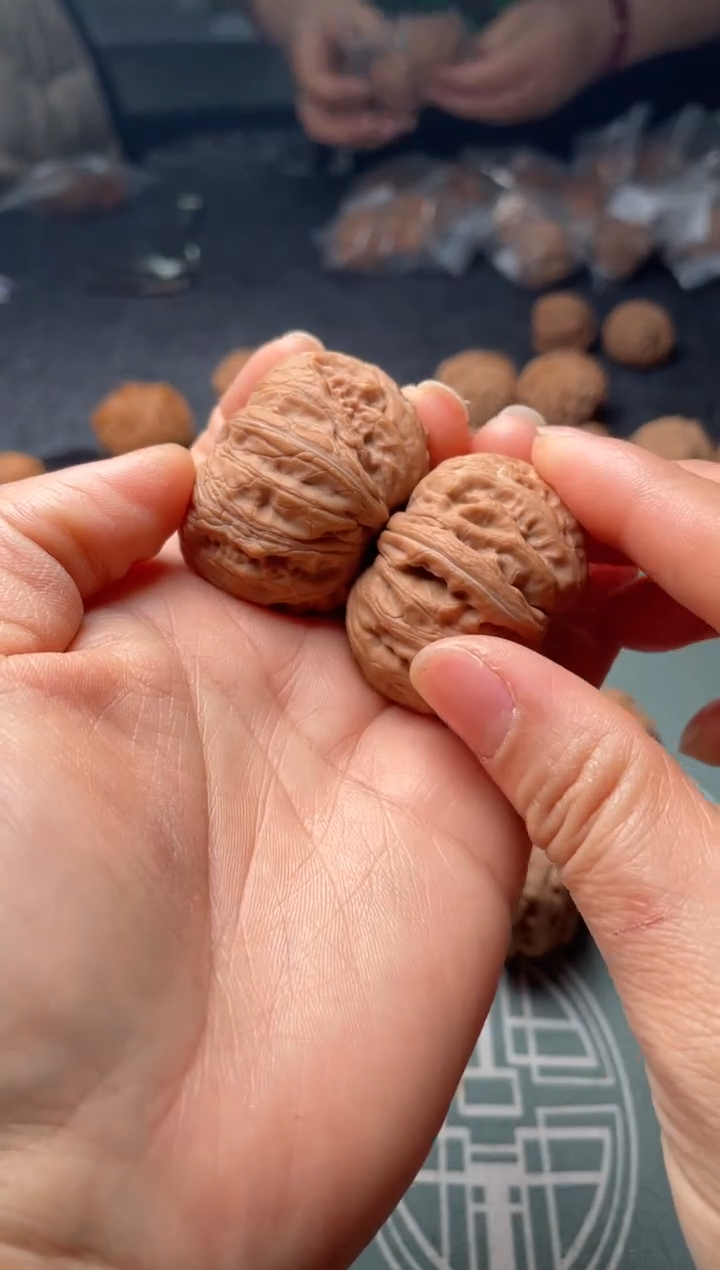 把件文玩核桃w224  元宝 41尺 小水尖