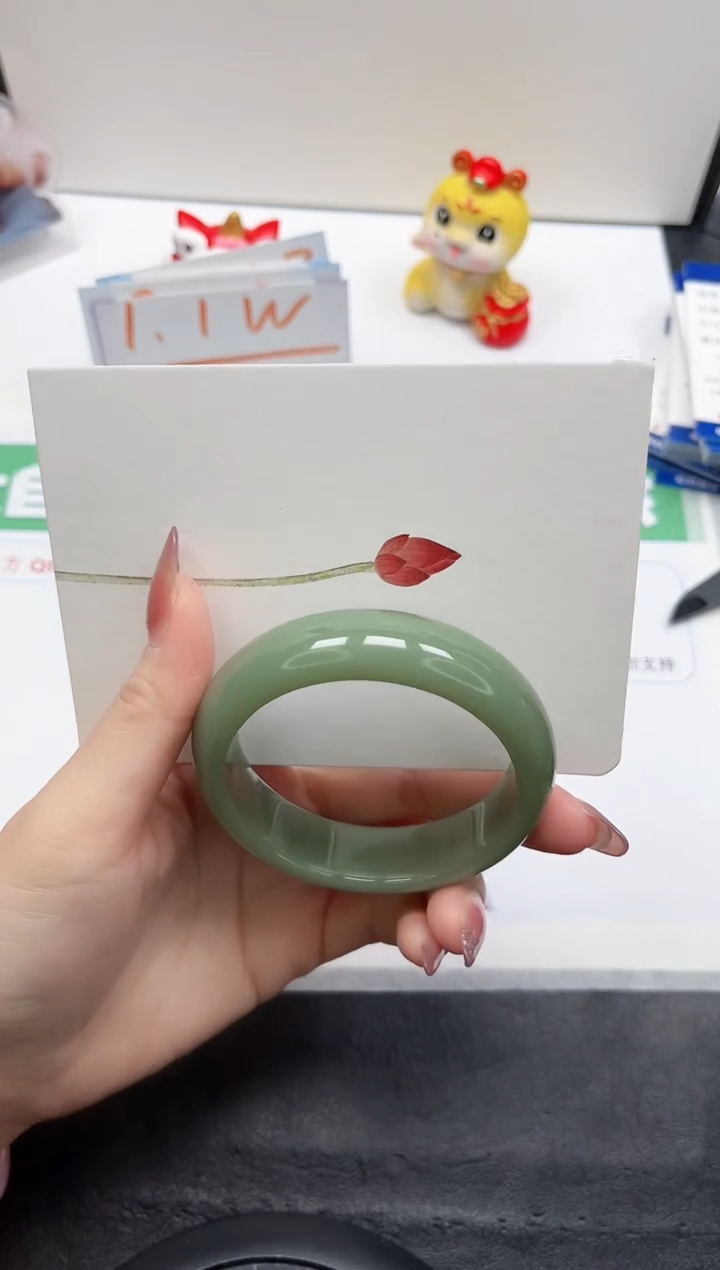 【闪购商品】石英质玉手镯未镶嵌171-56.8