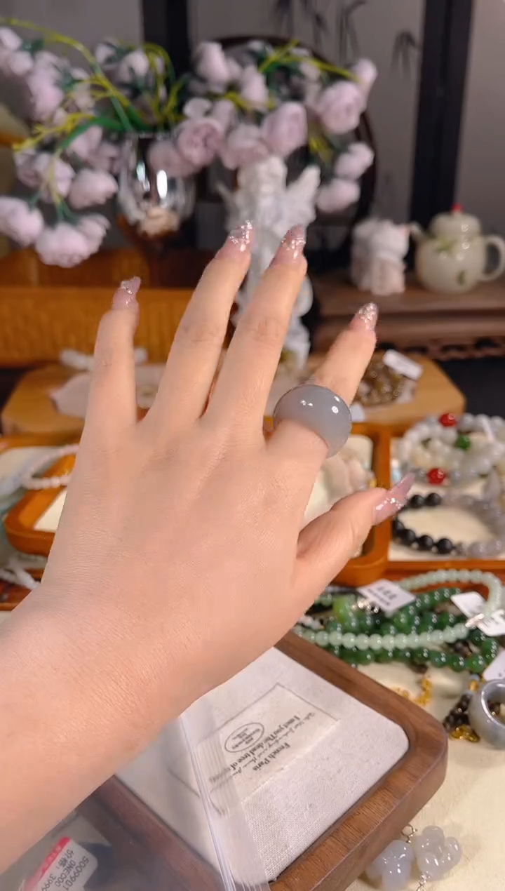 未镶嵌戒指和田玉19多样性发其一孤品默认微瑕