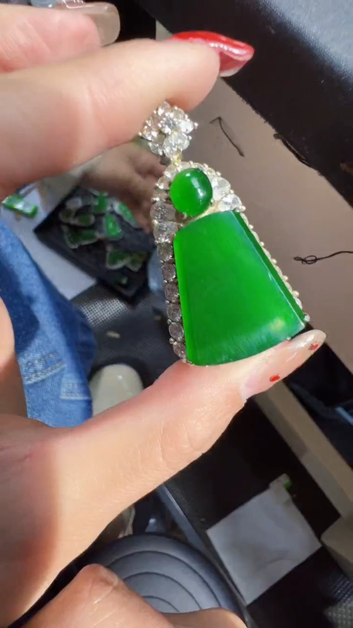 【闪购商品】定制翡翠未镶嵌无事牌商品多样性发货1