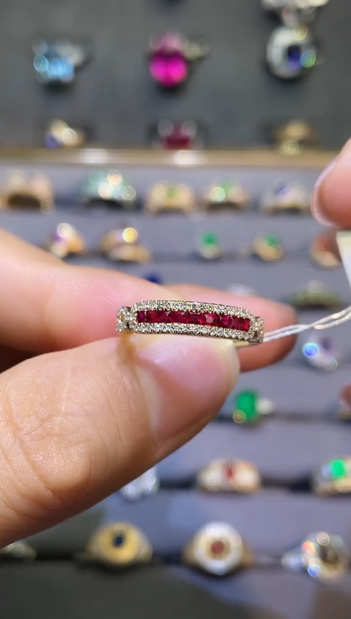 红宝石戒指18K金镶嵌0.5ct