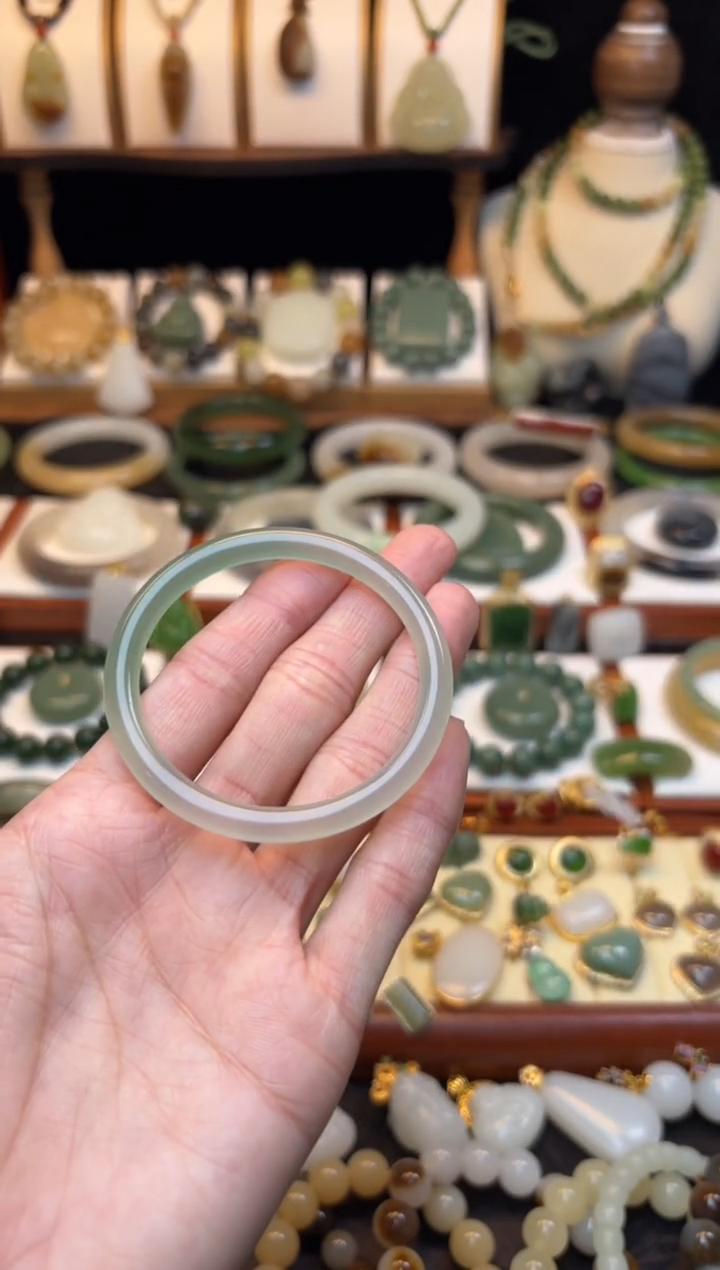 【闪购商品】玛瑙/玉髓手镯未镶嵌51