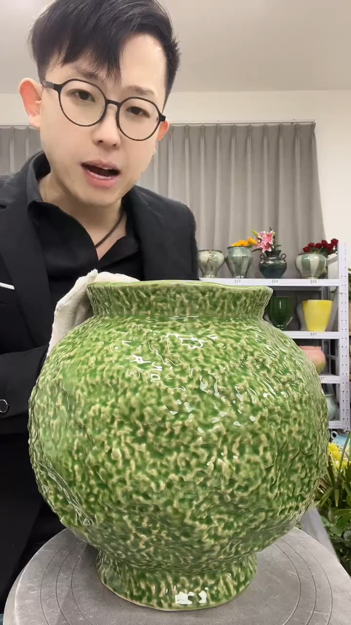 【12   .2    】 花盆     高度 ：27    口径15