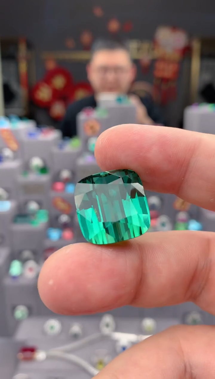 【闪购商品】碧玺裸石未镶嵌34ct 拉贡碧玺