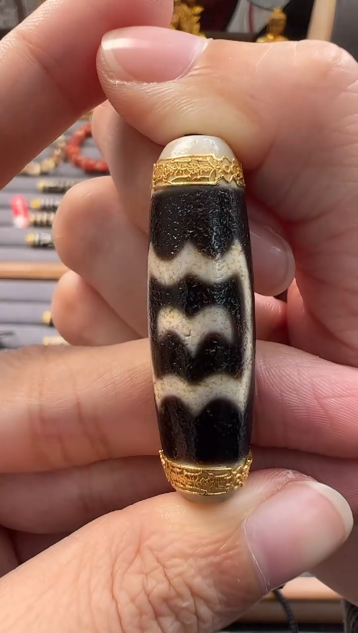 【闪购商品】玛瑙挂件18K金镶嵌吊坠