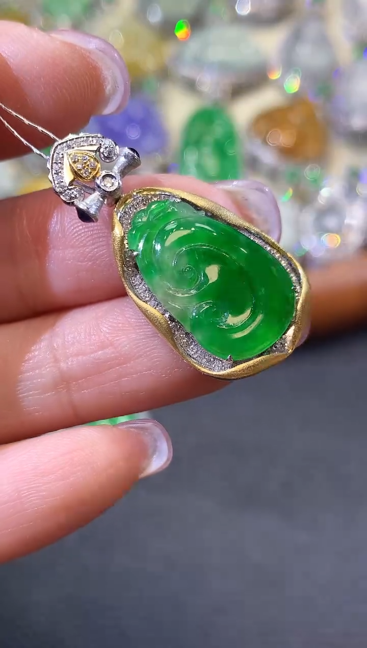 【闪购商品】翡翠吊坠(不含链)18K金镶嵌D14