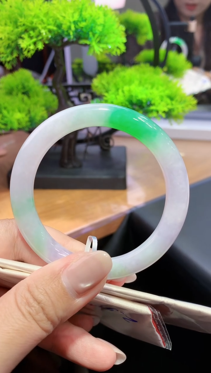 未镶嵌手镯翡翠-k7 天然缅甸A货翡翠55.3圆条