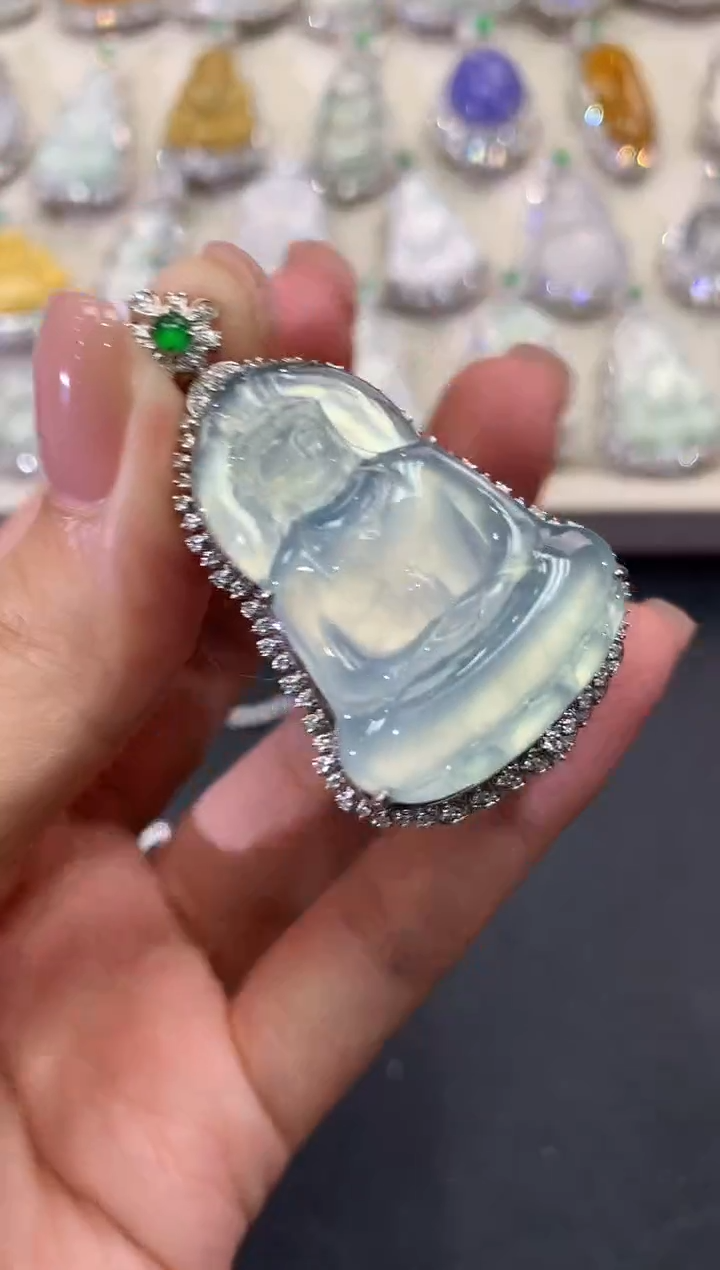 【闪购商品】翡翠吊坠(不含链)18K金镶嵌w69     