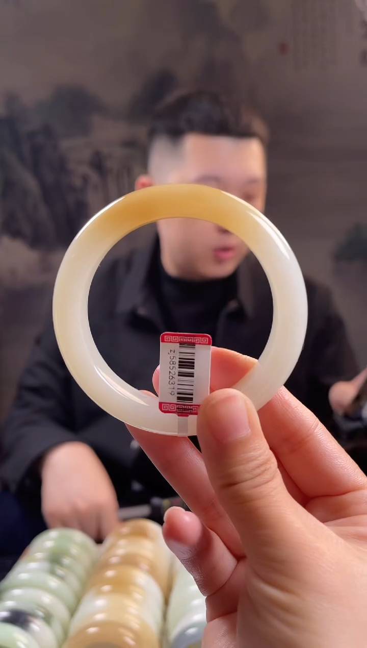 未镶嵌手镯和田玉56圈口6319