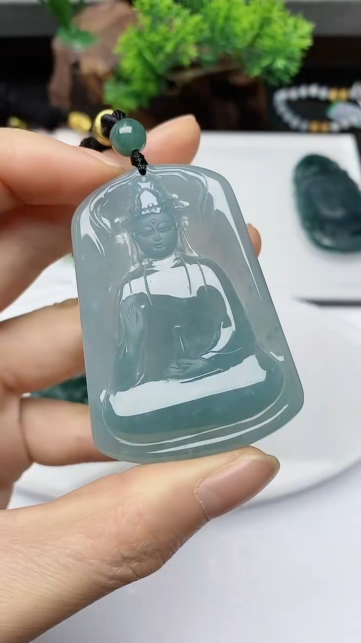 【闪购商品】翡翠颈饰未镶嵌