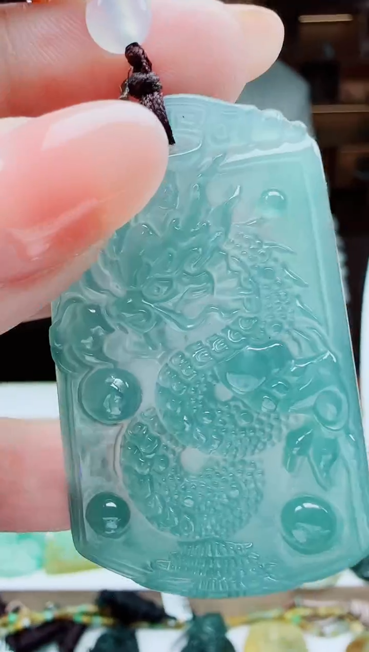 颈饰未镶嵌翡翠多样性发其一  龙牌   39.9