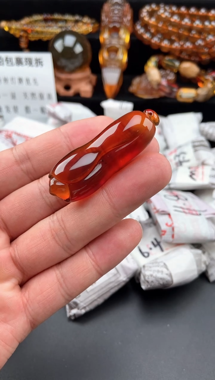 【闪购商品】琥珀颈饰未镶嵌棕血珀玉兰花·吊坠