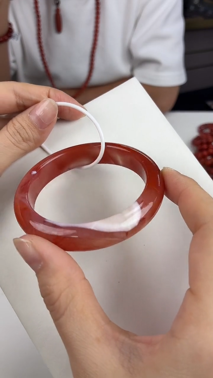 未镶嵌手镯55*南红玛瑙一个/条