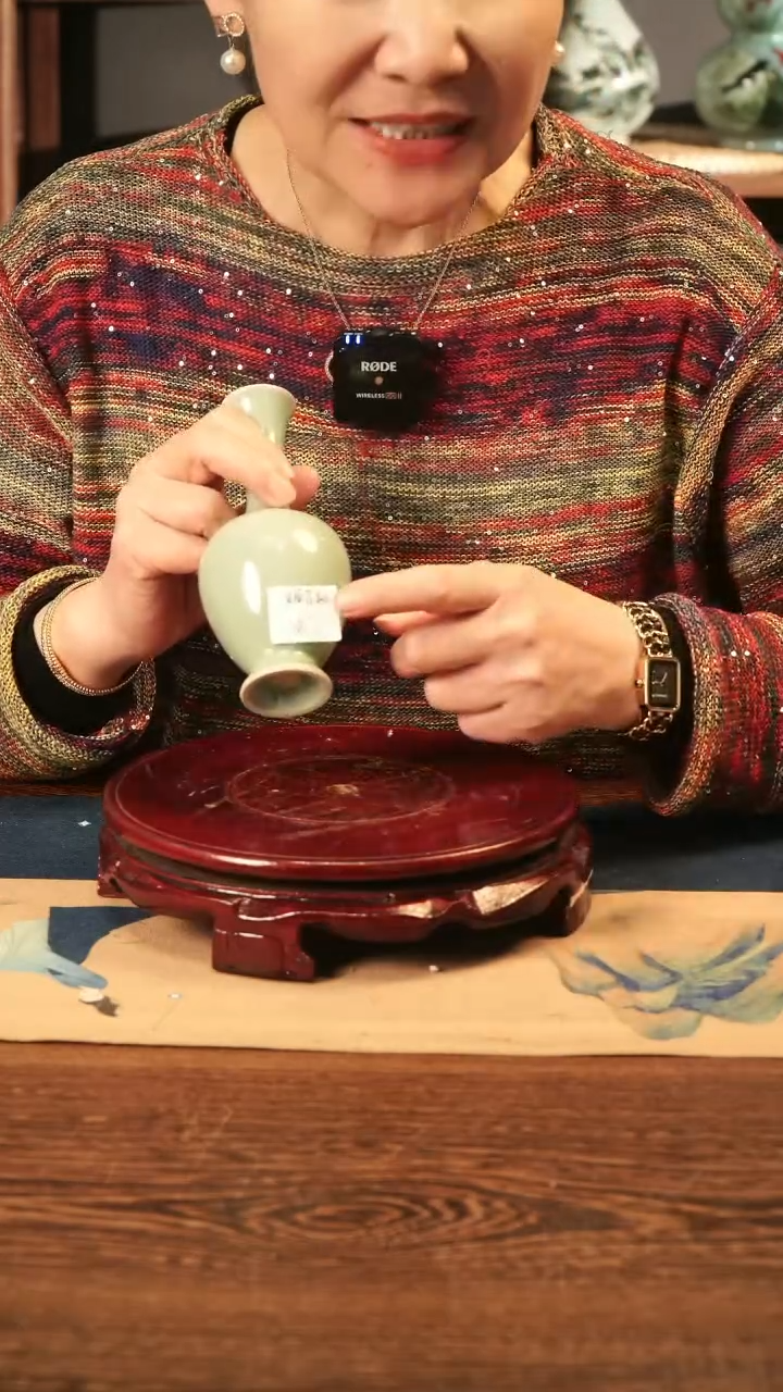 【闪购商品】青瓷 梅青 台面花器