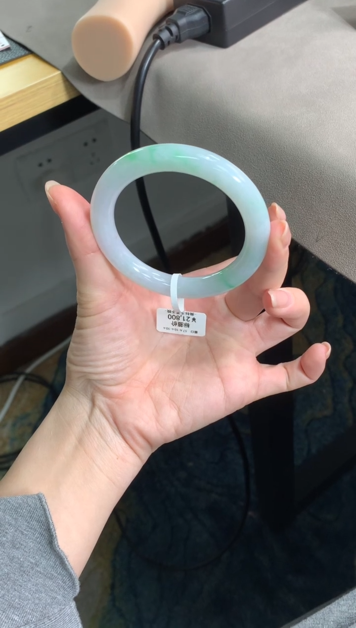 【闪购商品】翡翠手镯未镶嵌07300170002