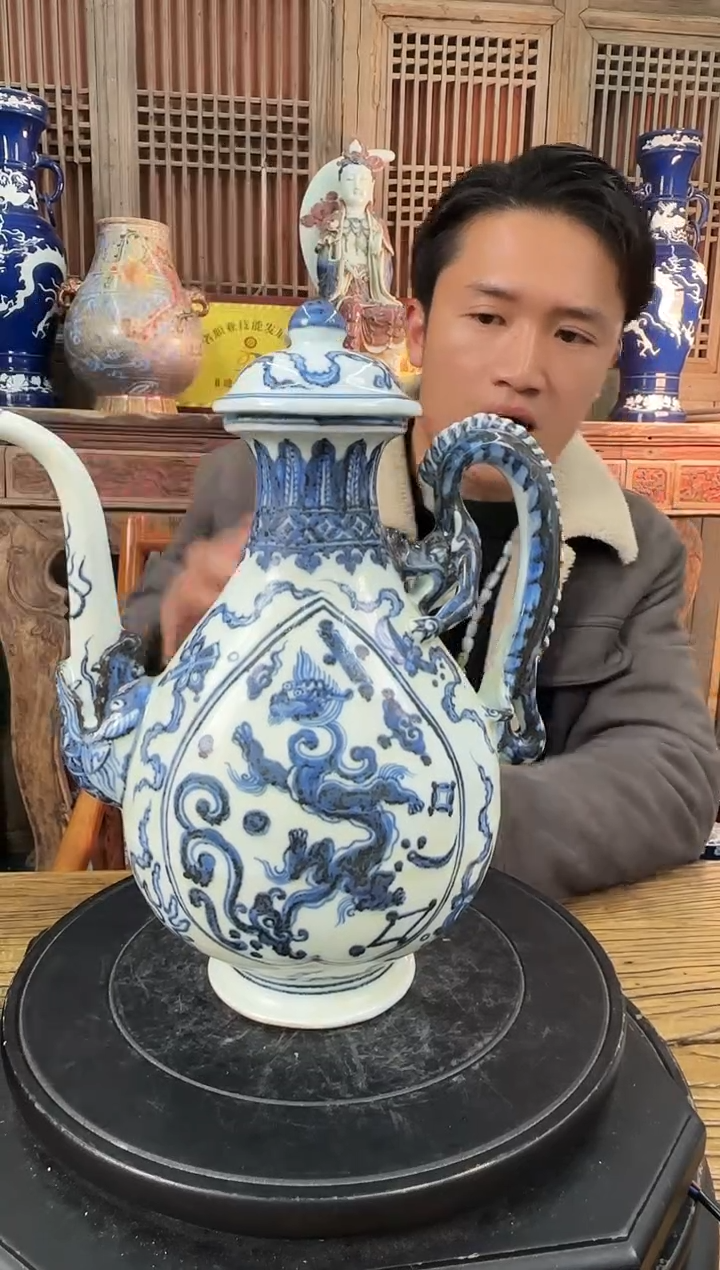 【闪购商品】摆件陶瓷 摆件 龙纹酒壶