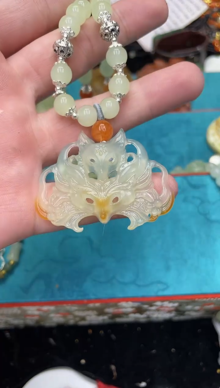 未镶嵌岫玉吊坠·