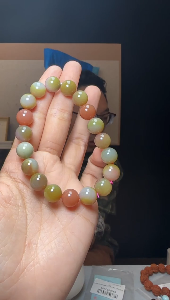 【闪购商品】玛瑙/玉髓手串未镶嵌10mm盐源玛瑙单圈手串