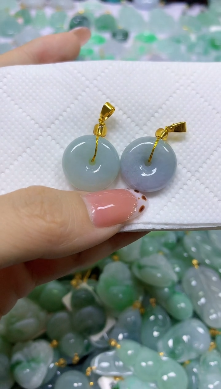 颈饰未镶嵌翡翠 天然翡翠A货