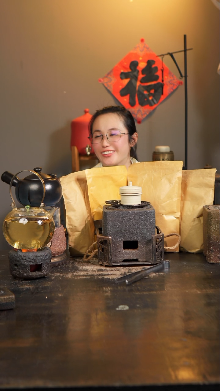 【闪购商品】精美的柴烧四方炭炉