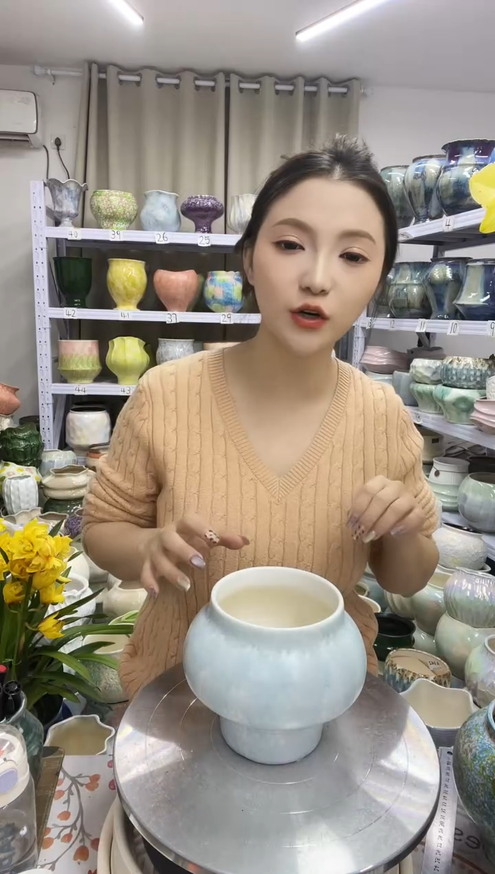 【12.1】花盆 高度：  14口径：11