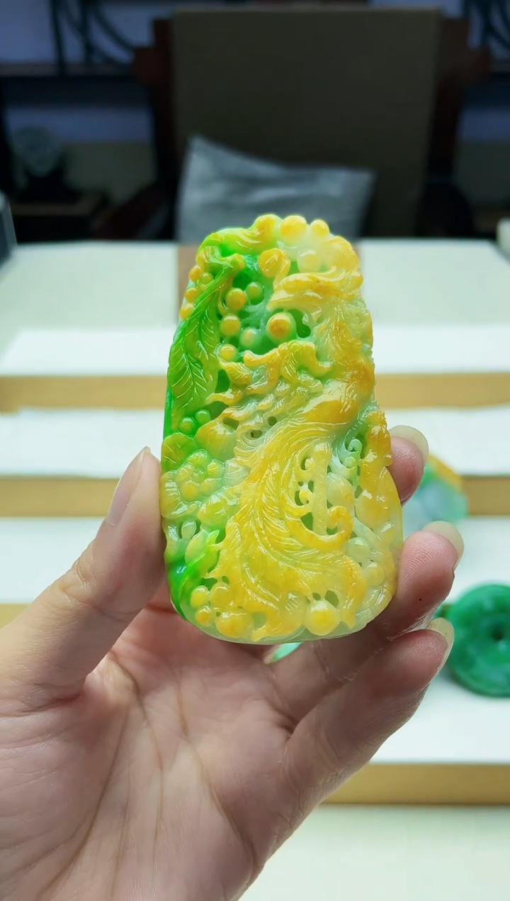 定制翡翠未镶嵌毛货08070259