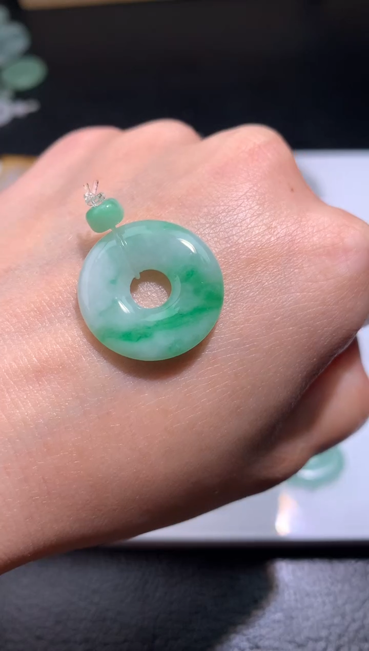 【闪购商品】定制翡翠未镶嵌毛货